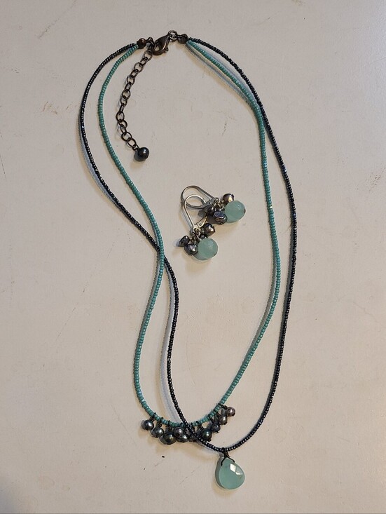 Jewelry - Beaded Aqua Teal And Navy Layered Necklace and Earring Set